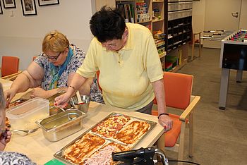 und kreierten kleine Leckerbissen.